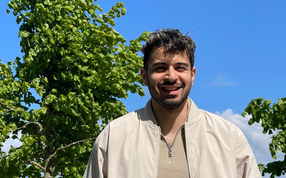 Ibrahim A’mema (25) vertrekt woensdagavond richting Egypte en loopt vanaf daar richting de Gazastrook.